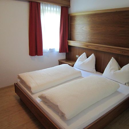 Aparthotel Garni Haus Hubertus 말레스베노스타 외부 사진