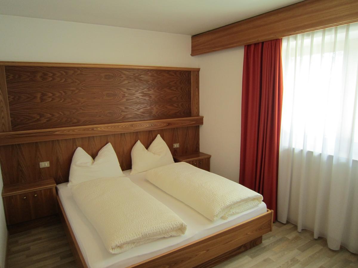 Aparthotel Garni Haus Hubertus 말레스베노스타 외부 사진